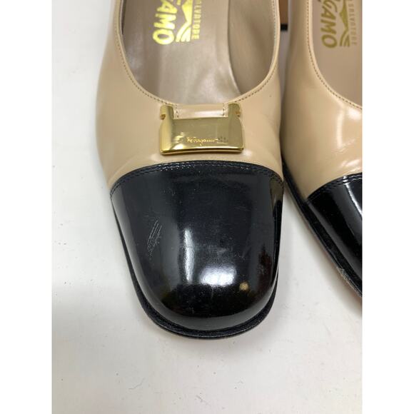 SOLD VTG Salvatore Ferragamo Black Patent Cap Toe Heels Beige Leather Womens 8.5 - Picture 5 of 12